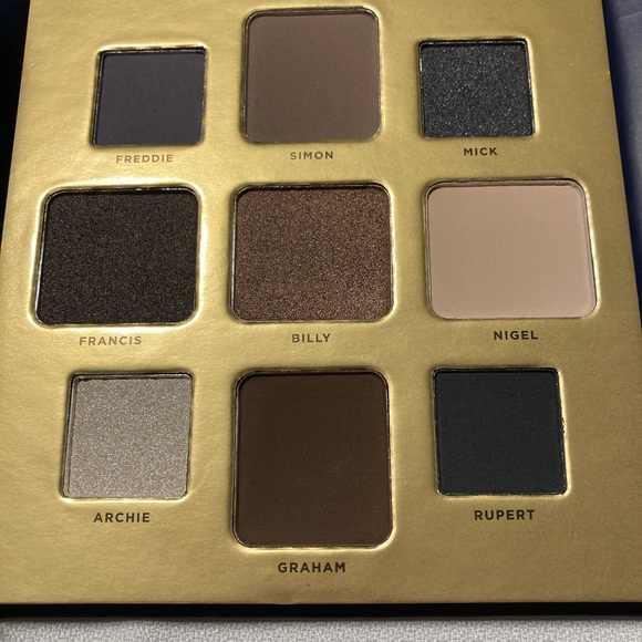 Teddy Boy Eyeshadow Palette - Picture 3 of 3
